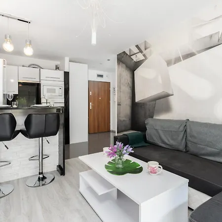 Konduktorska Z Parkingiem I Ogródkiem - W Spokojnej Dzielnicy By Renters * Wrocław