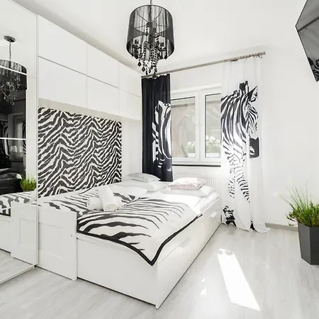 Apartament Konduktorska Z Parkingiem I Ogródkiem - W Spokojnej Dzielnicy By Renters Wrocław