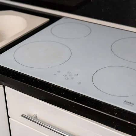 Konduktorska Z Parkingiem I Ogródkiem - W Spokojnej Dzielnicy By Renters *