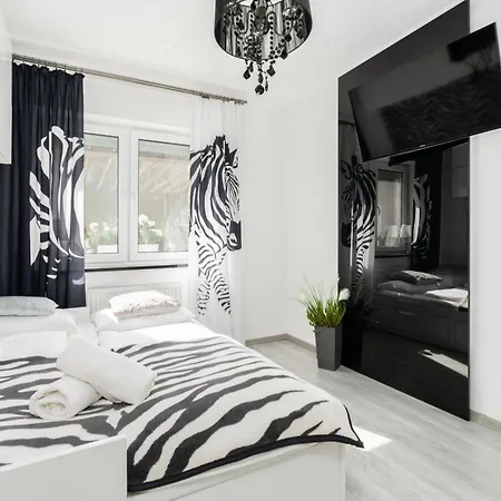 Konduktorska Z Parkingiem I Ogródkiem - W Spokojnej Dzielnicy By Renters